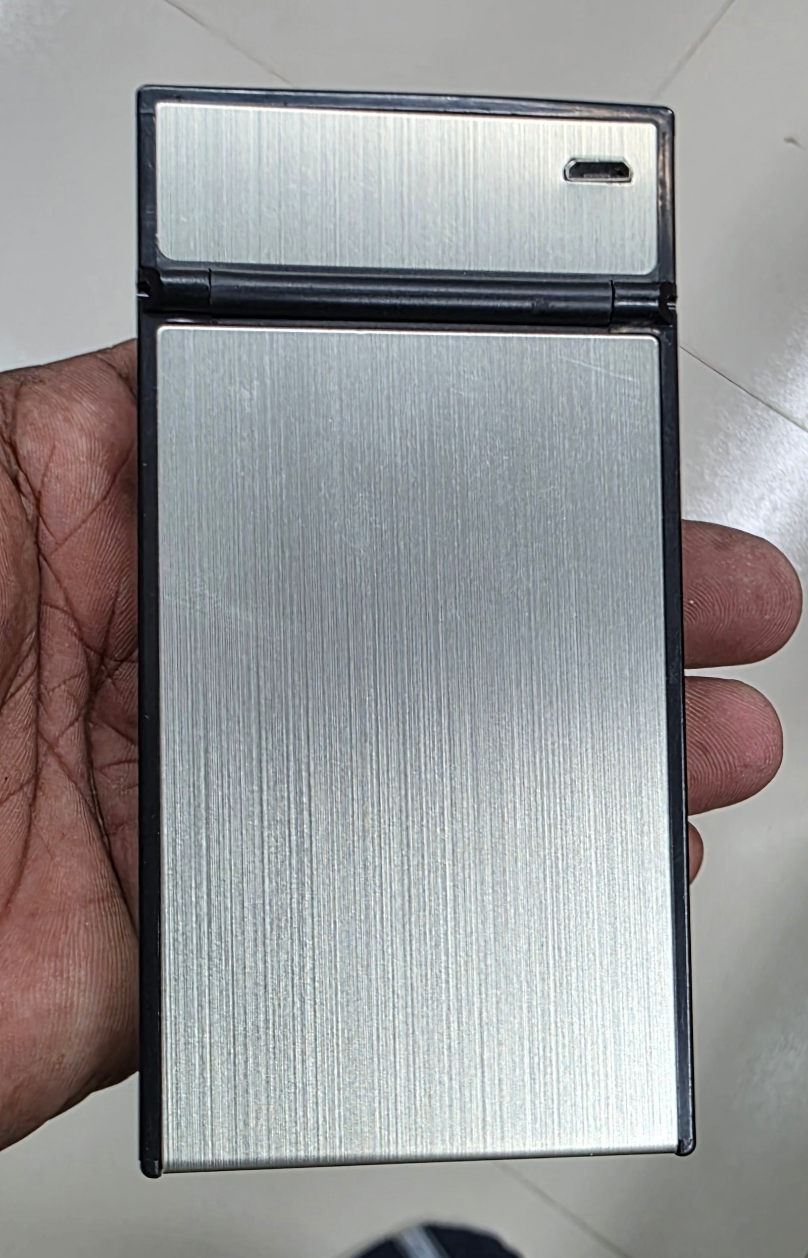Focus Slim Cigarette Lighter Case - Rechargeable Windproof Metal Box - Image 6