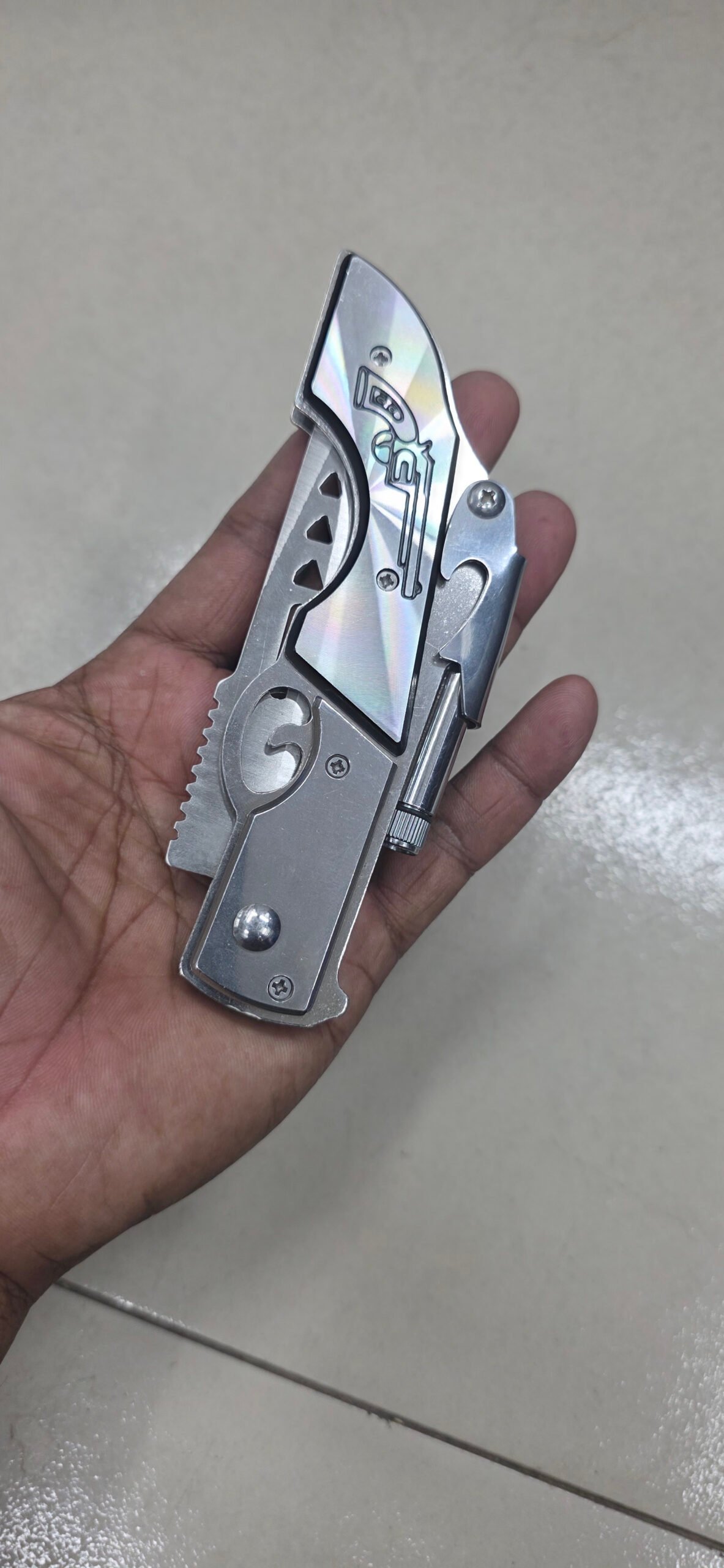 Creative Revolver Pistol Design Pocket Folding Knife with Sturdy Metallic Finish - Image 6