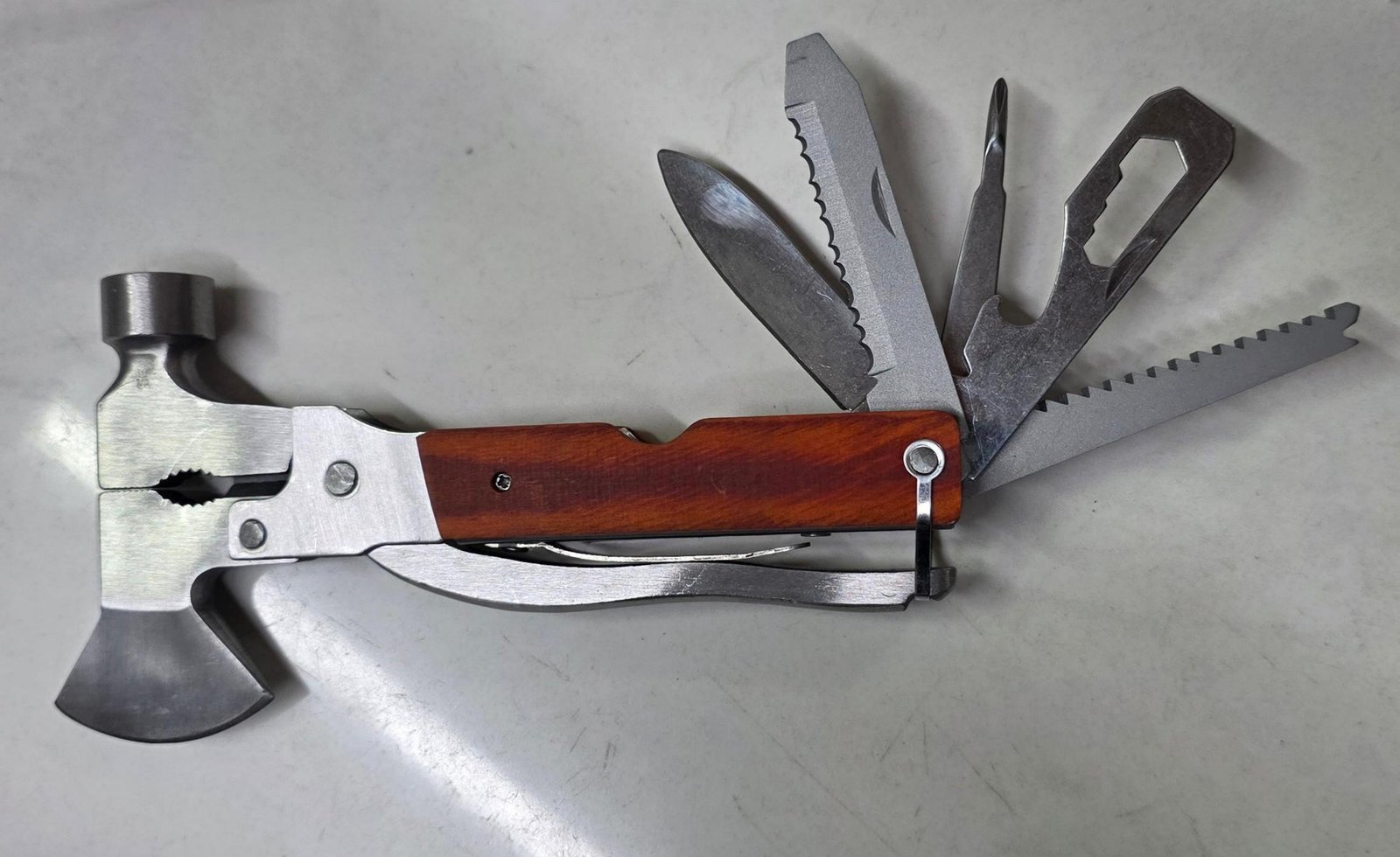 16-in-1 Multi-Function Camping Hammer & Axe with Pliers, Knife, Saw & Survival Tool Kit - Image 4